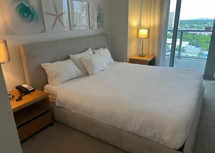 Amazing 1B-1B Apartment With Amazing View! 28A