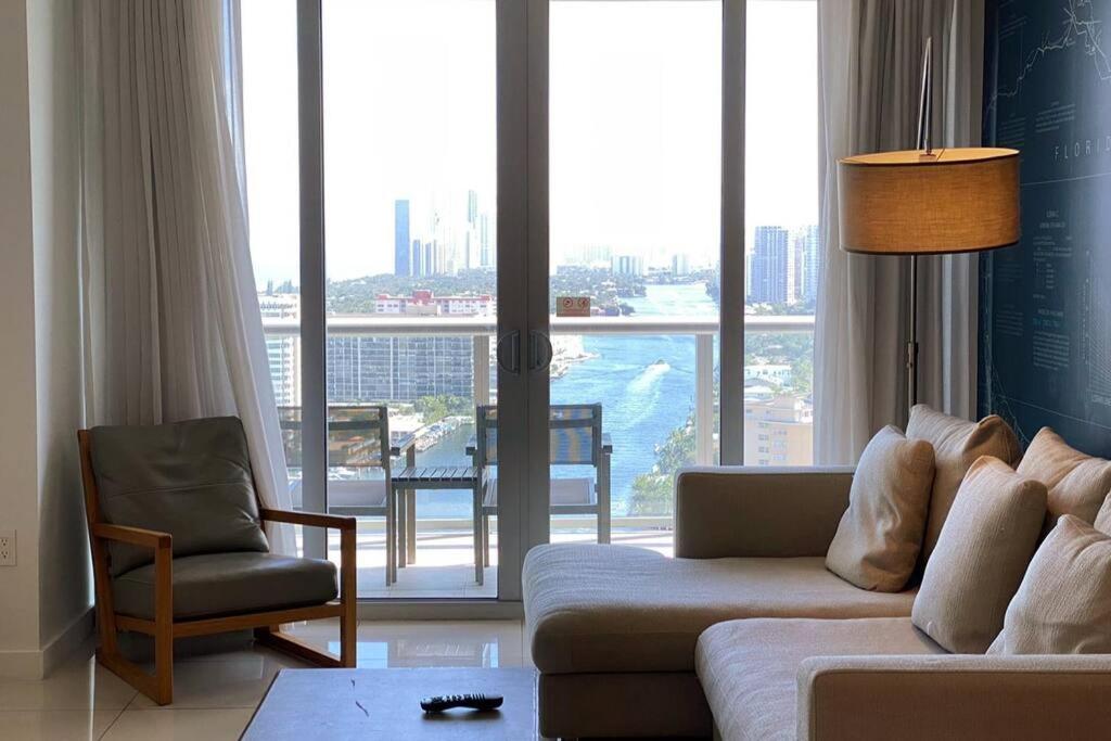Apartment Amazing 1b-1b With Amazing View! 28a