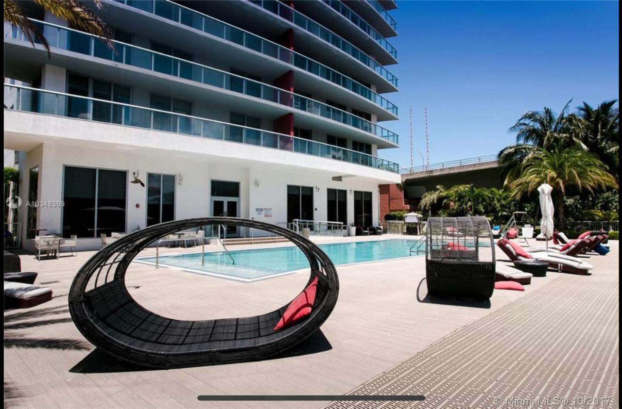 Amazing 1b-1b With Amazing View! 28a * Hallandale Beach