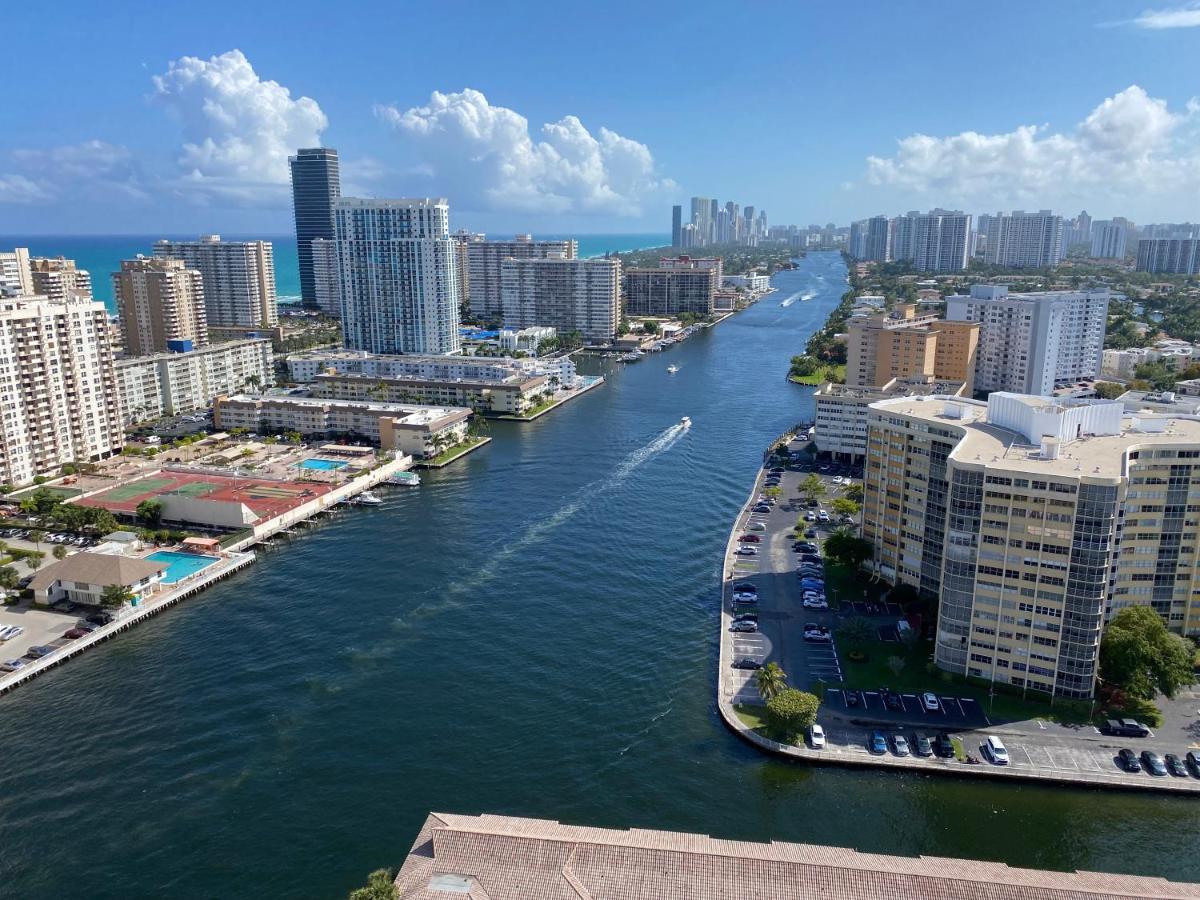 Upscale Apartment, Style, Views & Complete Kitchen -28a *